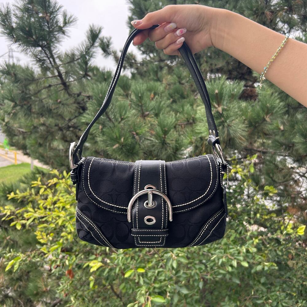 Vintage coach oversized buckle shoulder bag black jacquard & leather